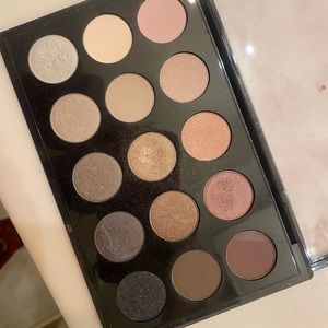MAC COOL NEUTRAL EYE SHADOW PALLETE